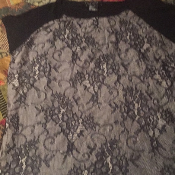 Ecetera Black Lace Short Sleeved Top. Small - Picture 4 of 7